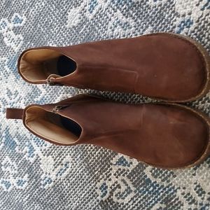 Berkinstock suede brown boots size 41/10.5 wide
